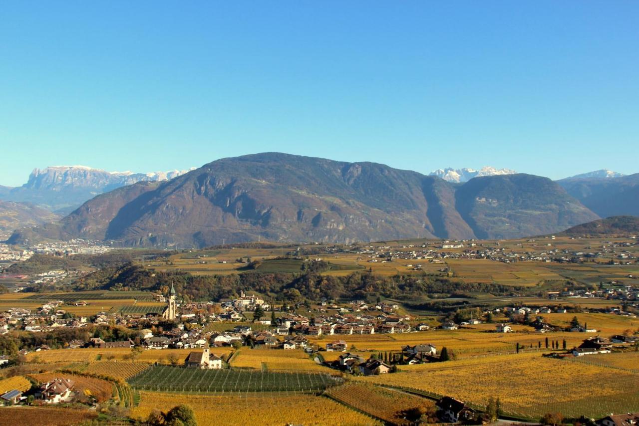 Ferienwohnung Haas Appiano Sulla Strada Del Vino Luaran gambar