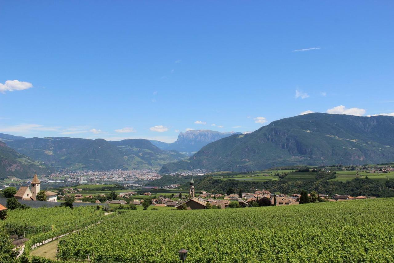 Ferienwohnung Haas Appiano Sulla Strada Del Vino Luaran gambar